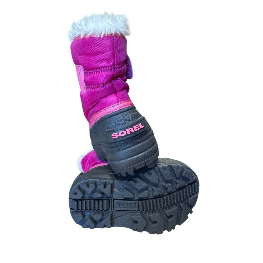 Sorel kids snow